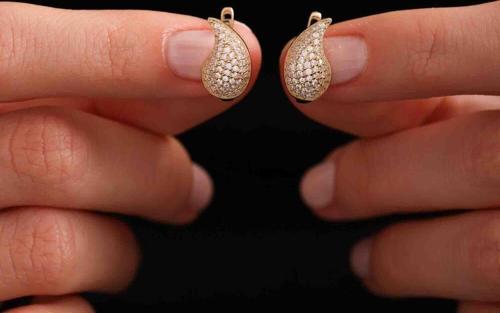 Altın Drop Küpe 1.5 cm Taşlı