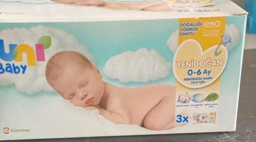 Yenidoğan Islak Mendil 0-6 Ay Icerisinde 3 Adet Paket Mendil Var 1 Kutu