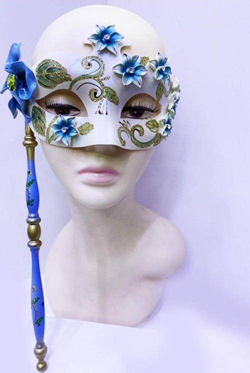Mavi Renk Çiçek Işlemeli Tutmalı Venedik Göz Maskesi 33X17 Cm