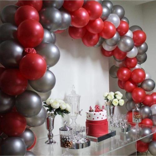 Metalik Kırmızı Ve Gümüş Gri Balon Zinciri