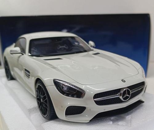 1:18 White Mercedes-Benz Amg Gt-S