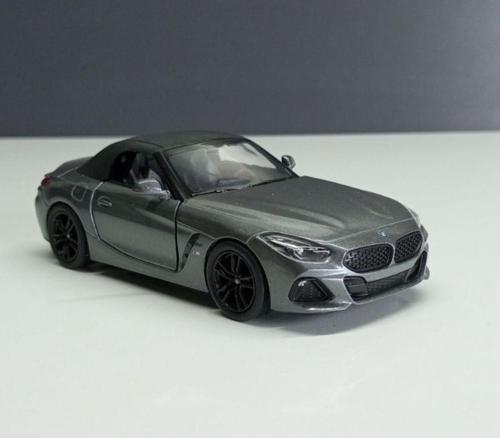 1:34 Füme Renk Bmw Z4 Çek Birak Metal Araba