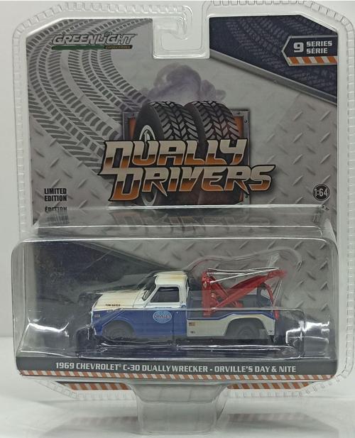 1:64 1969 Chevrolet C-30 Dually Wrecker Orvılle'S Day &Nite
