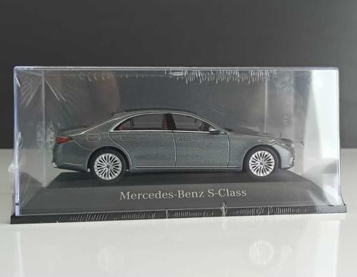 1:43 Mercedes-Benz S Klasse Silver