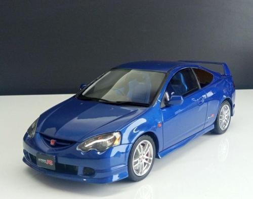 1:18 Exclusive Honda İntegra Type R Dc-5