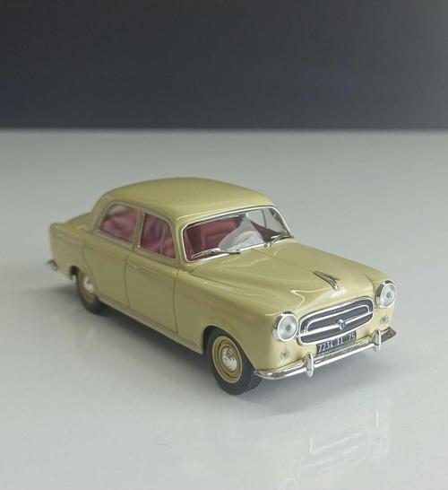 1:43 Peugeot 403 Clasic Araba