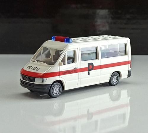 1:87 Polızei Mercedes-Benz Sprinter ( Mini Boy)
