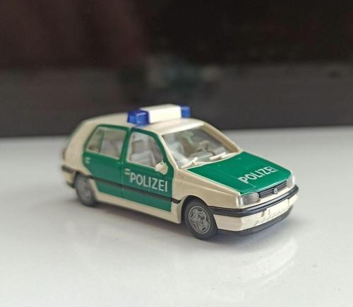 1:87 Polızei Volkswagenh Golf ( Mini Boy Detaylı Plastik Model)