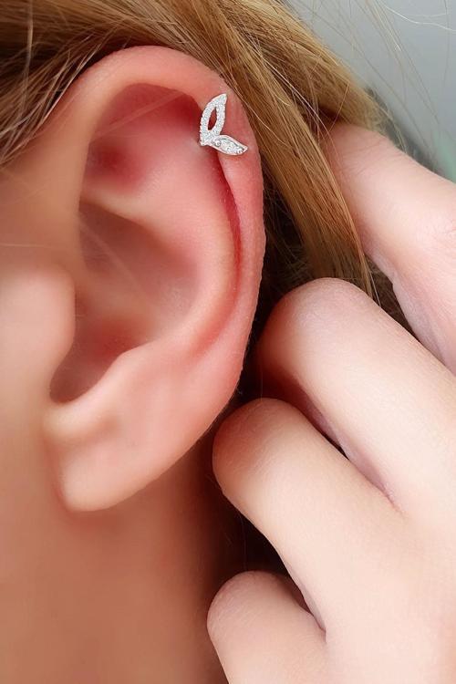 Zirkon Taş Detaylı 925ayar Gümüş Tragus Helix Kikirdak balık kuyruğu  piercing 