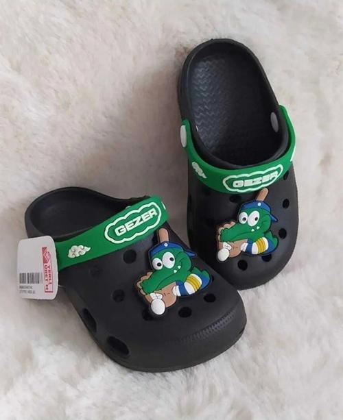 Kaydırmaz Taban Erkek Çocuk Terlik Timsah Siyah