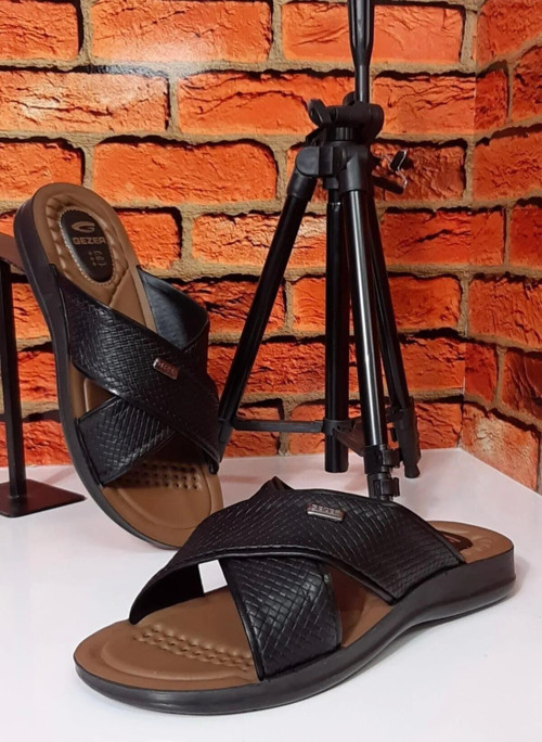 Erkek Terlik Suni Deri Siyah 12598