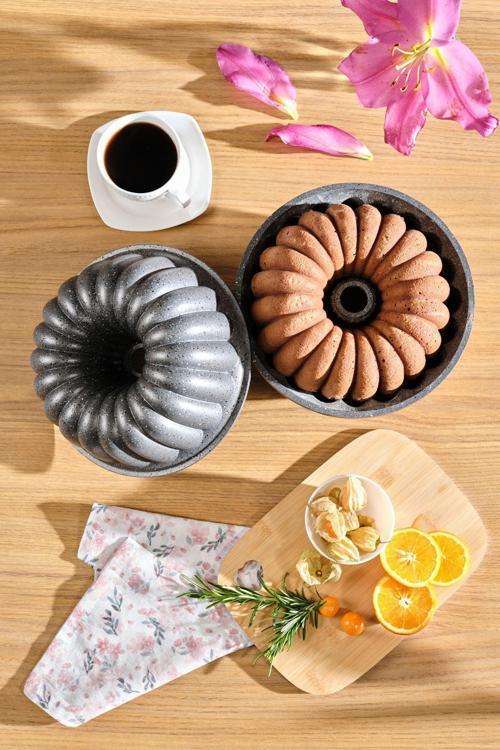 Cake Pro Lina Antrasit Döküm Dilimli Kek Kalıbı 25,5 Cm