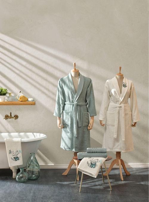 Butterfly 3D Nakışlı Yeşil Off White Aile Banyo Seti