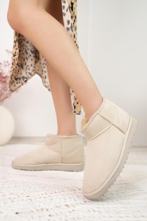 01 Chloe Uggy Mini Kadın Bot Yünlü Bot