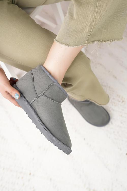 01 Chloe Uggy Mini Kadın Bot Yünlü Bot