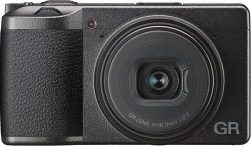 GR III Dijital Fotoğraf Makinesi