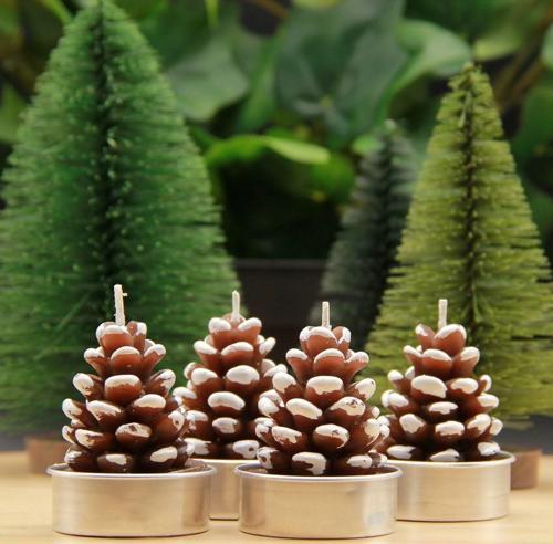 Yılbaşı Noel Kozalak 4'lü Mum Seti Merry Christmas