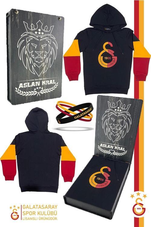 Orijinal Lisanslı Logo Siyah Kapüşonlu Sweat Bileklik Set Hediyelik Ahşap Kutulu