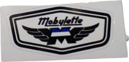 M Yazı Siyah Kanatlı