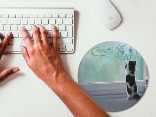 Özleyen Yavru Kedi Yuvarlak Mouse Pad