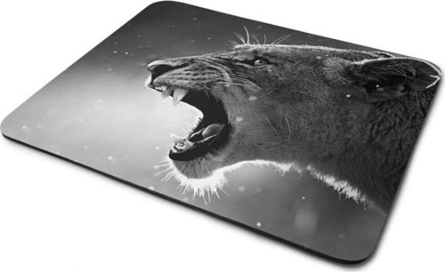 Kükreyen Aslan Mouse Pad