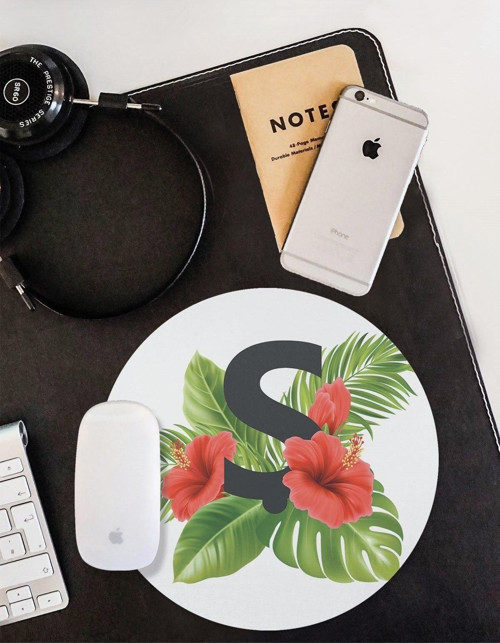 Kırmızı Tropikal Çiçekli Ş Harfli Yuvarlak Kaymaz Taban Mouse Pad