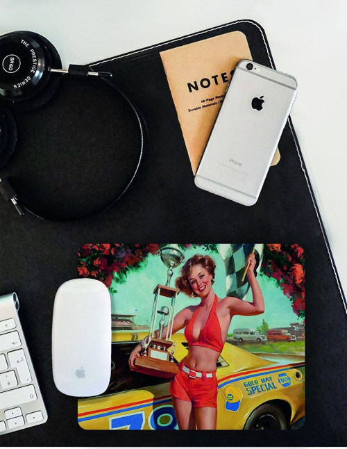 Pin Up Kızı Mouse Pad