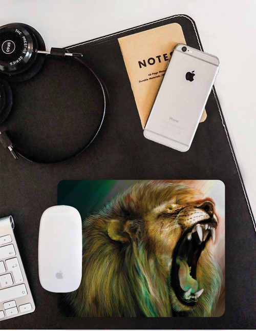 Kükreyen Aslan Mouse Pad