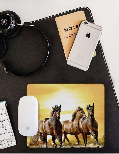 Koşan Atlar Mouse Pad