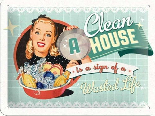 A Clean House Kabartmalı Metal Duvar Panosu