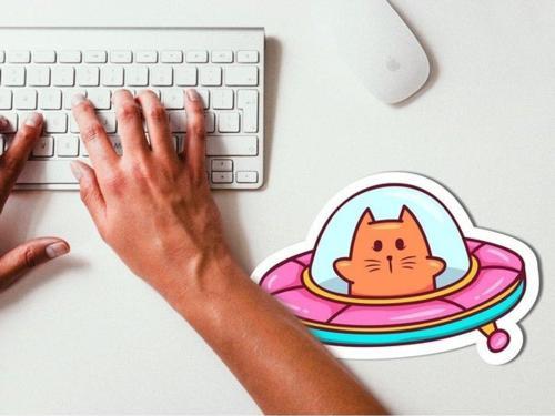 Uzaylı Kedi Ufo Şeklinde Özel Tasarım Mouse Pad