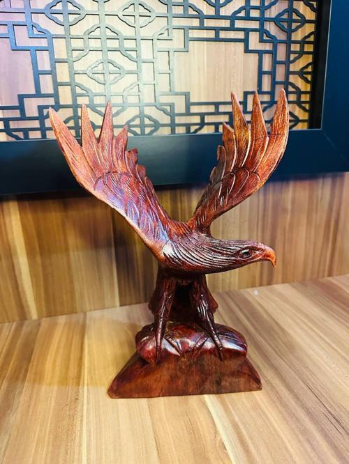 Ahşap Kartal Heykeli El Yapımı Şahin Atmaca Yırtıcı Kuş Figürü