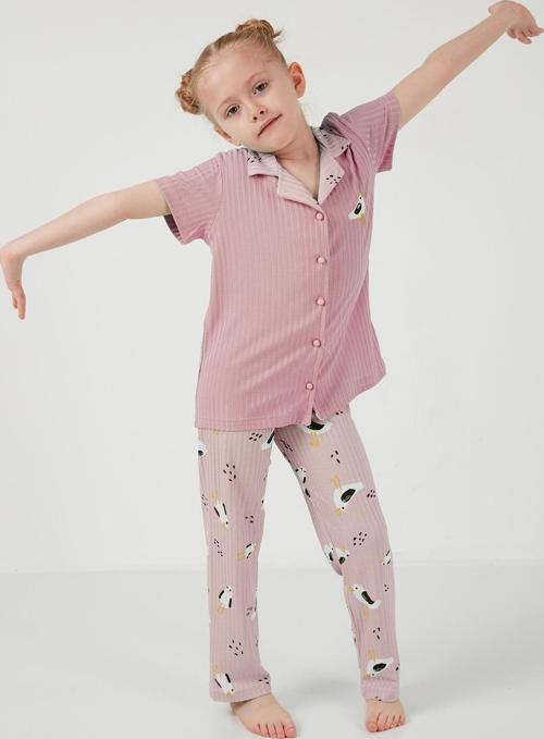 Baskılı Beli Lastikli Gömlek Yaka Kısa Kollu Kız Çocuk Pijama Takımı 6576001 PEMBE