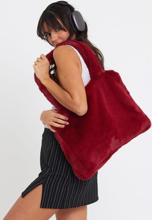Cherry Laptop Tote / Kadın Peluş Toscana Bilgisayar Çantası 42X34 Sap 65 Cm