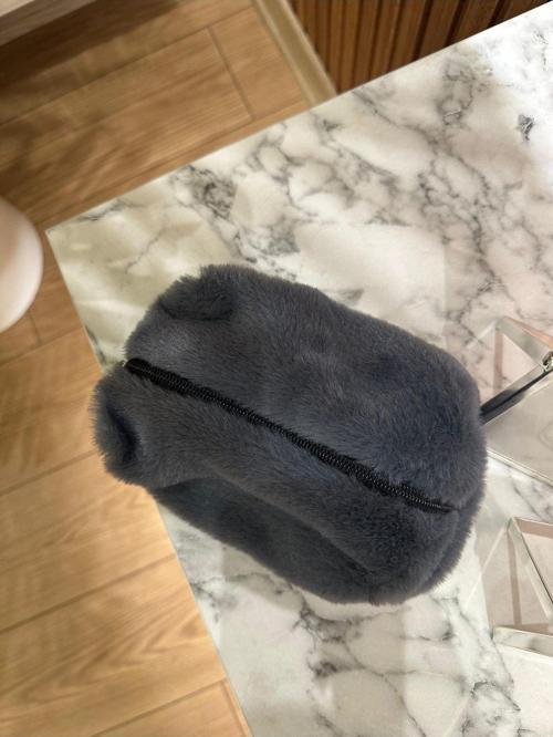 Gri Peluş Makyaj Çantası