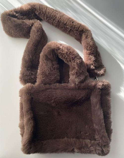 Kahve Uzun Saplı Peluş Çanta Çapraz / Elde Kullanım