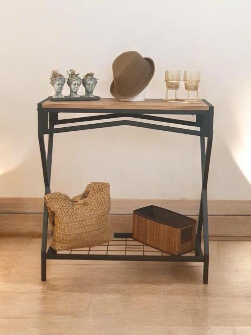 Dekoratif Metal Dresuar Ahşap Raflı Stand Çok Amaçlı Salon Ve Hol Rafı