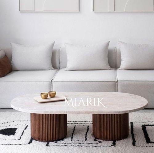 Miarik Design Dekoratif 2 Ahşap Ayakli Ve Traverten Orta Sehpa