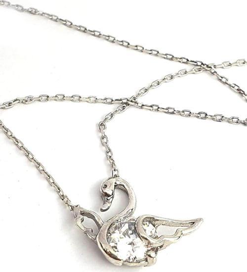 Kuğu figürlü swarovski taşlı gümüş tek taş kolye 