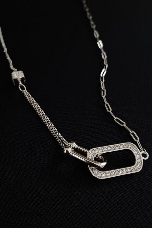 İtalyan Pırlanta Parlaklığında Zirkon Taşlı 925ayar Gümüş Trend Kolye