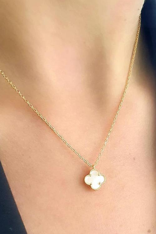 Sedef Taşlı 925ayar Gümüş Üzerine Altın Kaplama Tasarım Yonca Kolye 