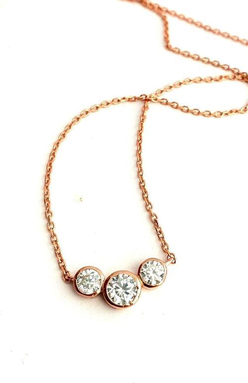 Pırlanta Parlaklığında Zirkon Taşlı 925 ayar Gümüş Rose Tria Kolye