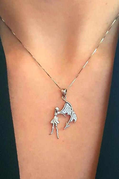 zirkon taşlı gümüş melek kolye