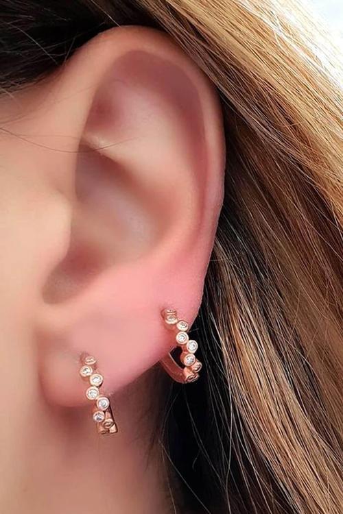 zirkon taşlı gümüş rose halka küpe 1cm
