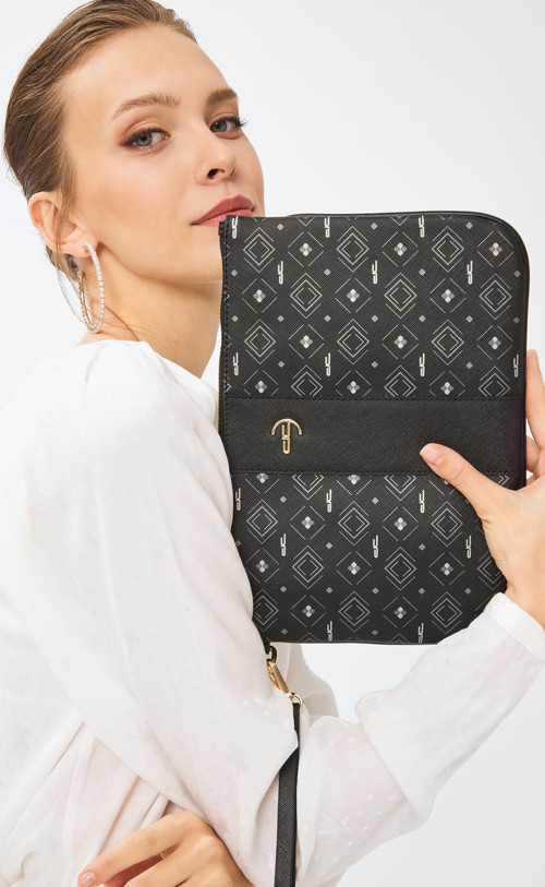 Kadın Basic Clutch Çanta Monogram Desenli Şeritli Logolu Siyah Gri 214002