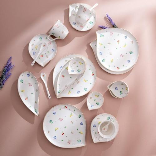 Daisy Porselen 32 Parça 6 Kişilik Kahvaltı Takımı