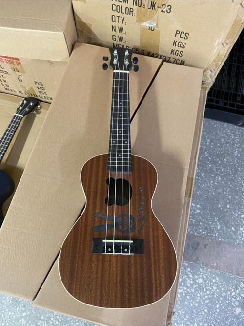 Maun Ağacı Concert Boy Rabbit Model Kaliteli Ukulele