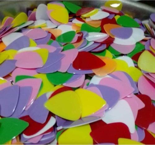 25 Adet Karma Renk Ve Ebatlarda Gitar Penası-25 Adet