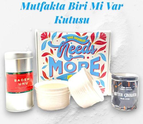 Mutfakta Biri Mi Var Kutusu - Konsept Hediye Özel Gün Sevgili Muffin Seti