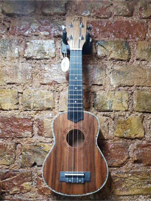 Ukulele Pk-200